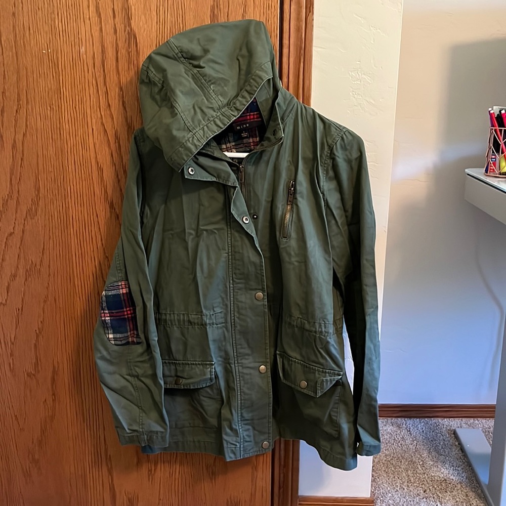 Army jacket with plaid details